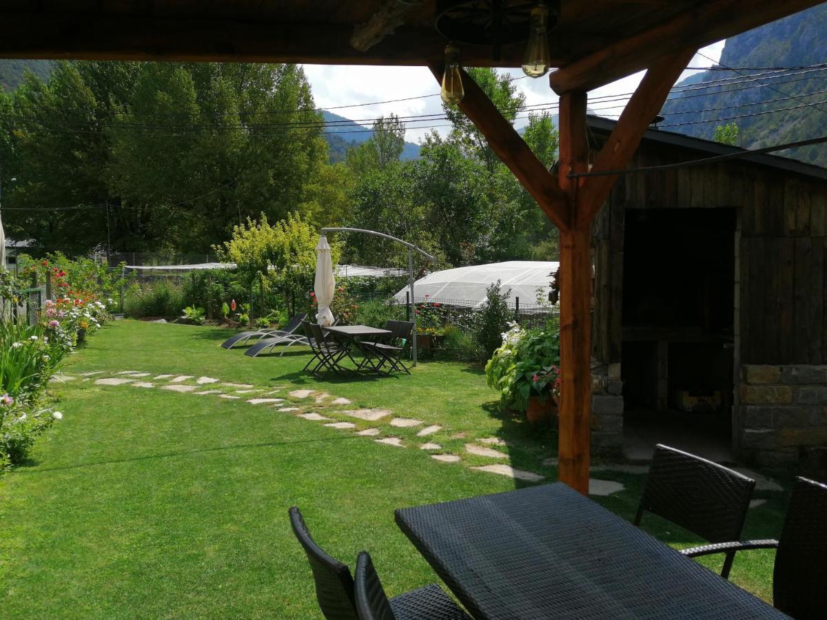 Apartamentos Mobison Salinas de Bielsa Luaran gambar