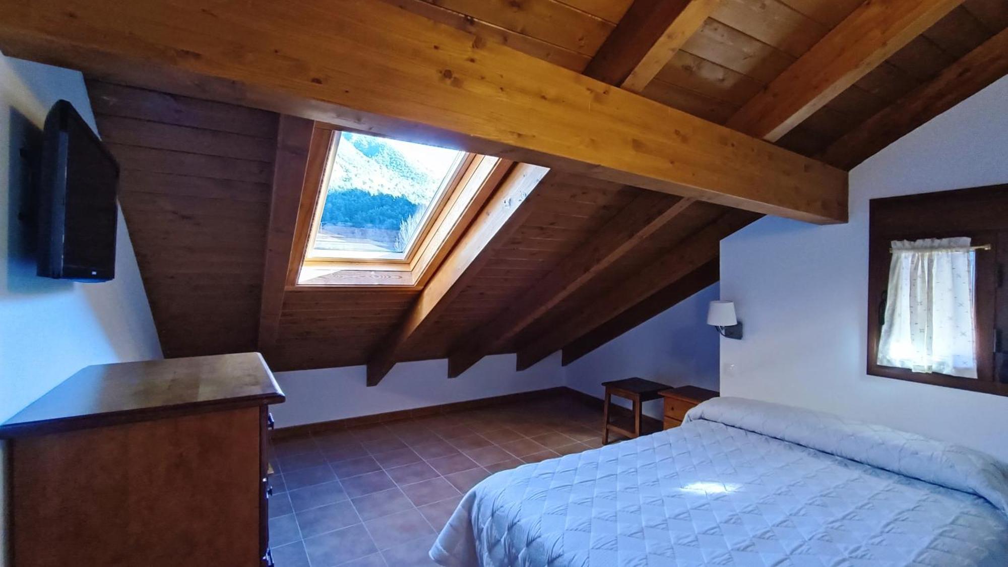 Apartamentos Mobison Salinas de Bielsa Luaran gambar